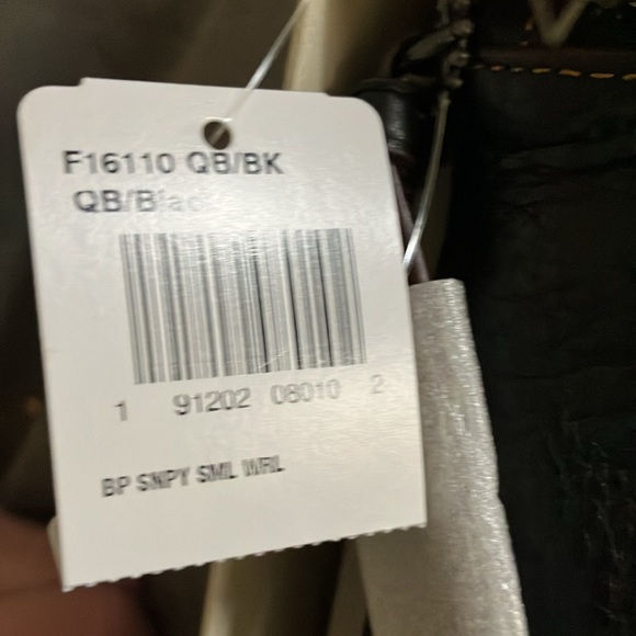 NWT! Coach, large black, snoopy peanuts, wristlet box addition - Picture 4 of 5